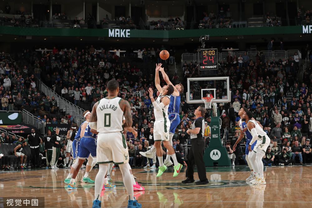 在控球推进 在控球推进