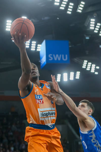 赛场上的稳 赛场上的稳